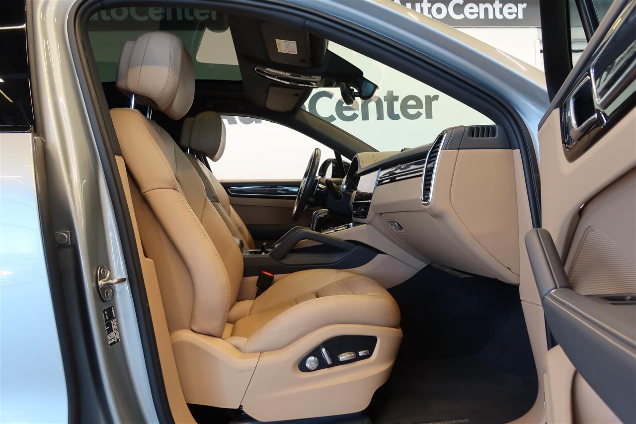 Porsche Cayenne 2020