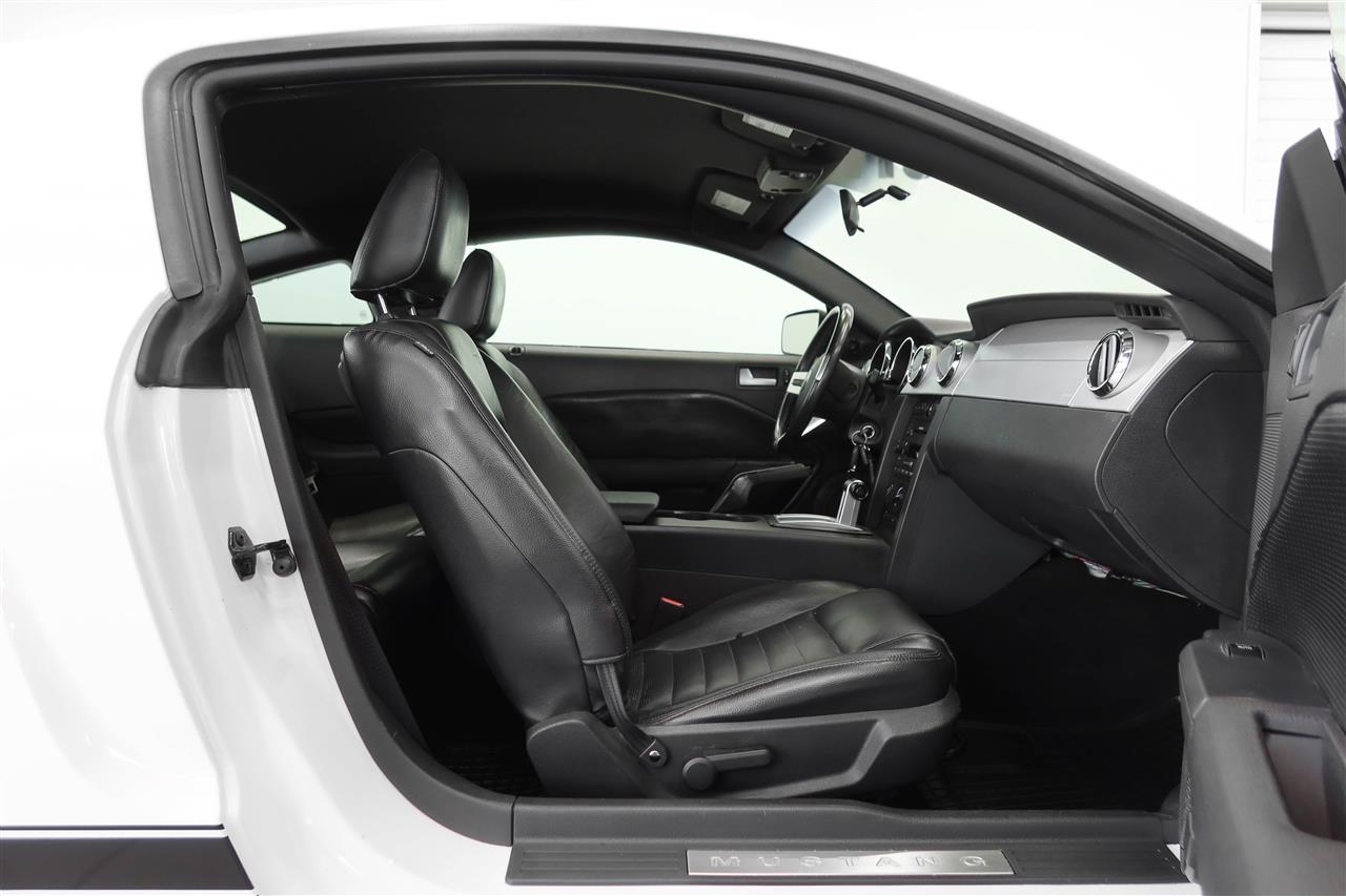 Ford Mustang 2006