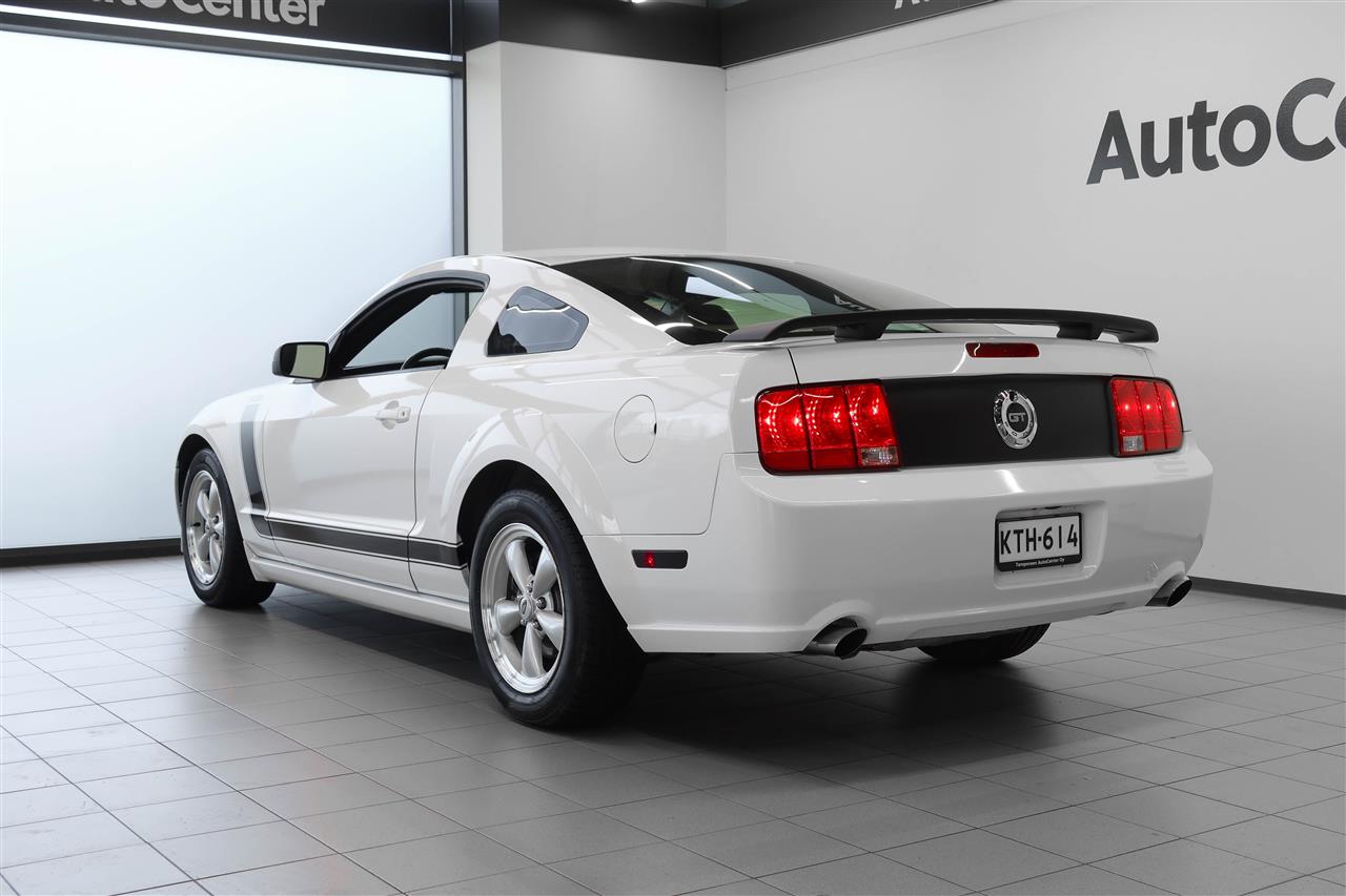 Ford Mustang 2006