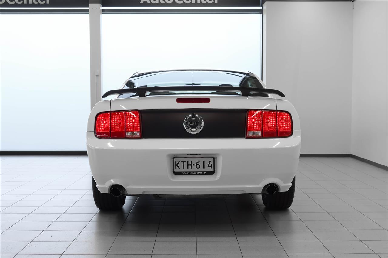 Ford Mustang 2006