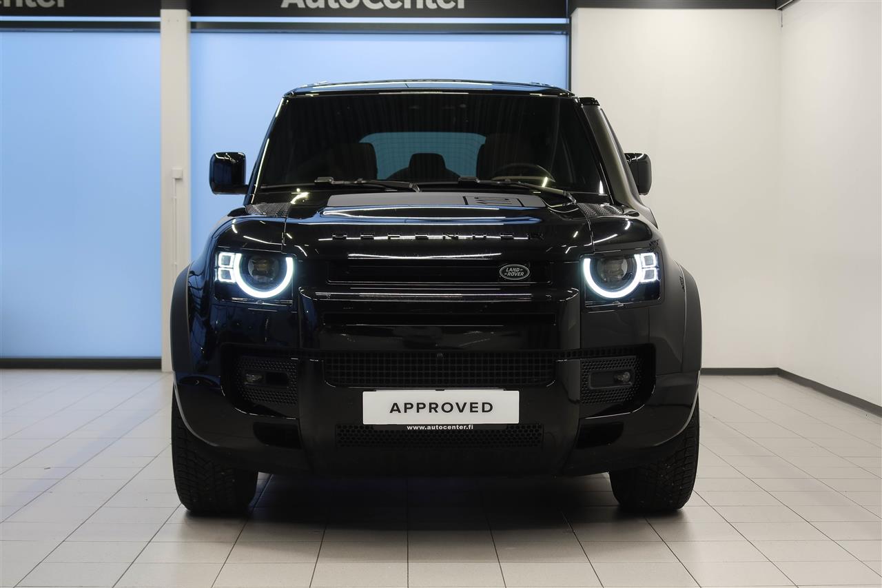 Land Rover Defender 2025