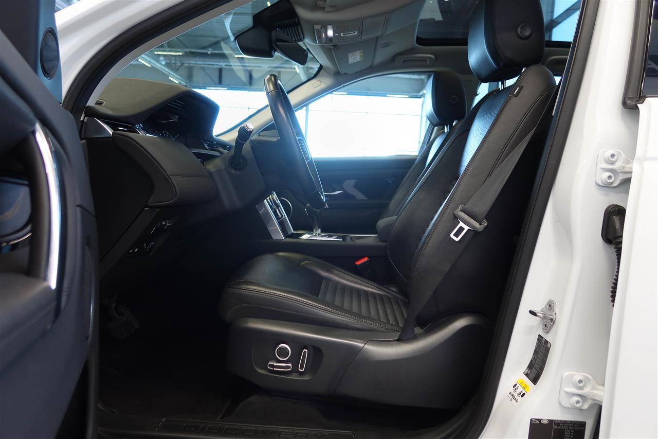 Land Rover Discovery Sport 2021