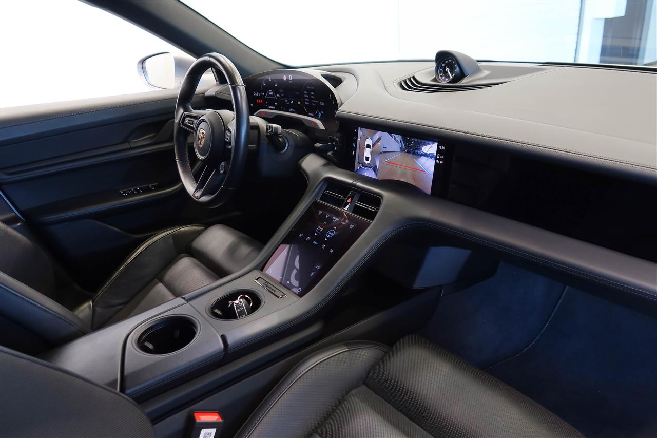 Porsche Taycan 2020