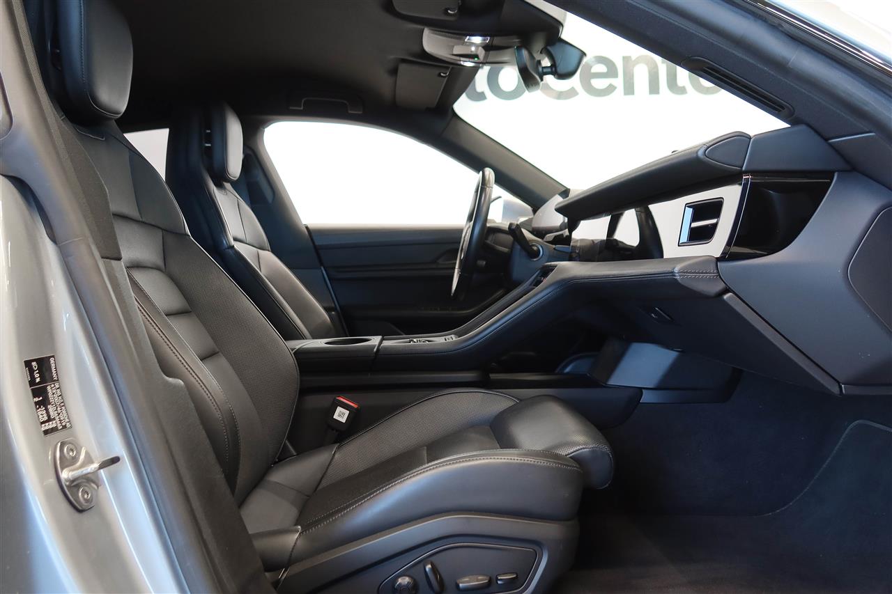 Porsche Taycan 2020