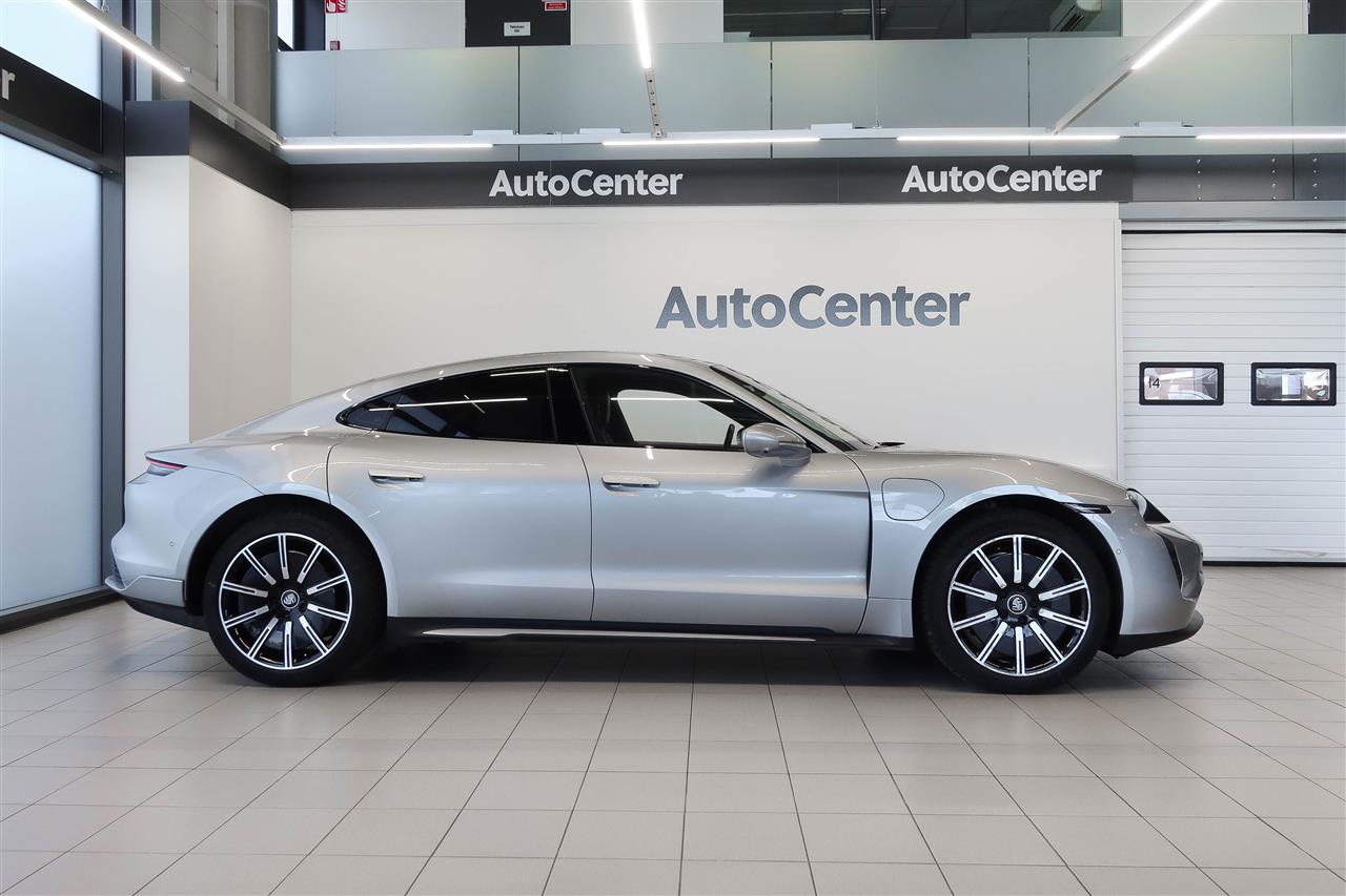 Porsche Taycan 2020