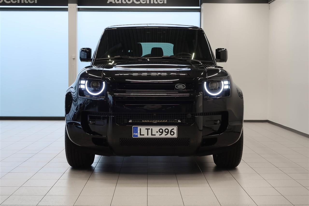 Land Rover Defender 2026
