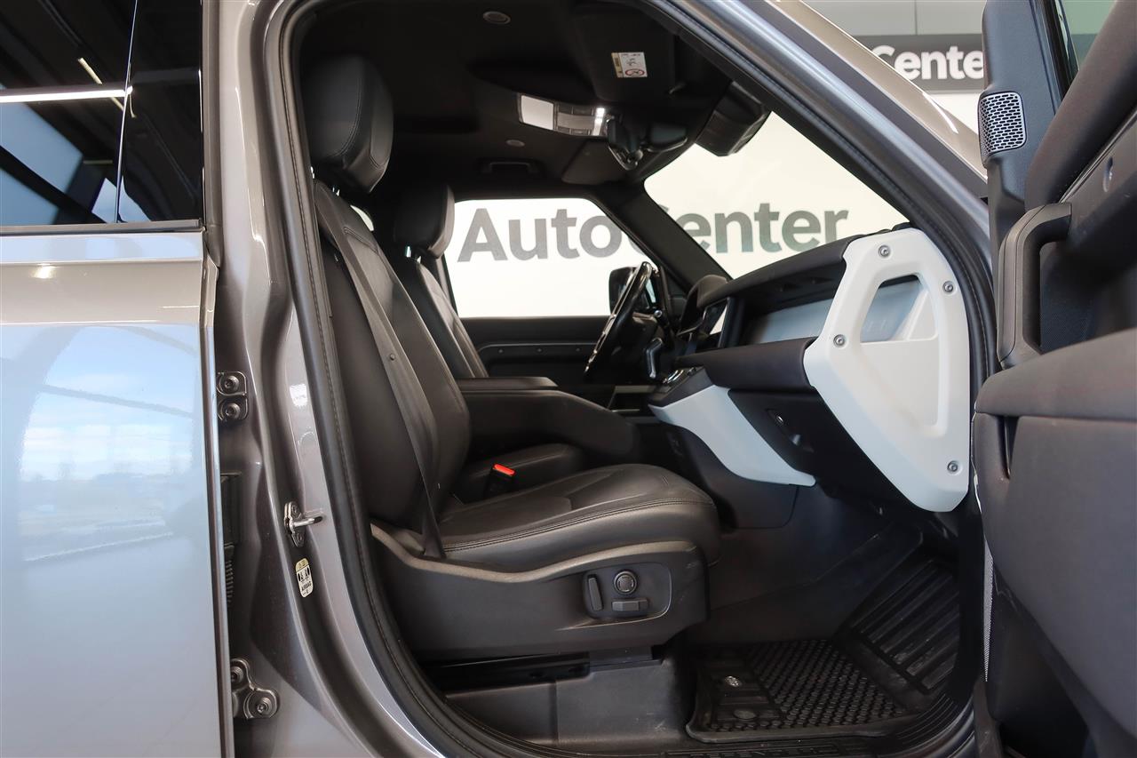 Land Rover Defender 2022