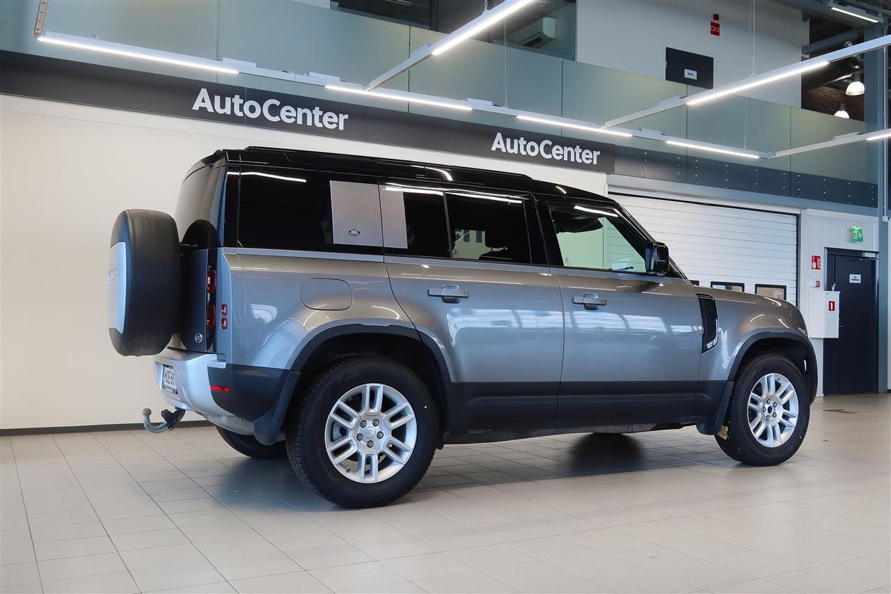 Land Rover Defender 2022