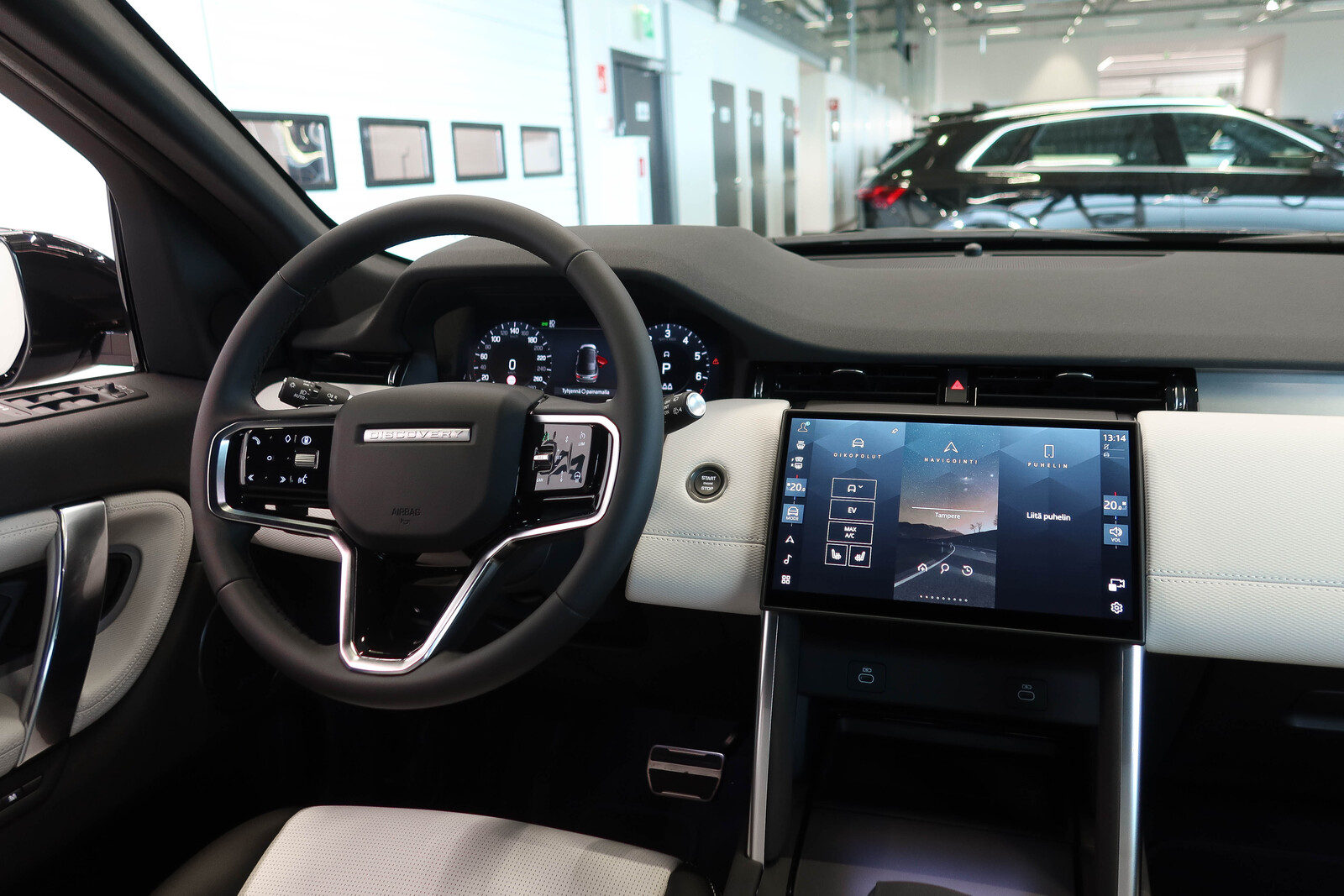 Land Rover Discovery Sport 2025