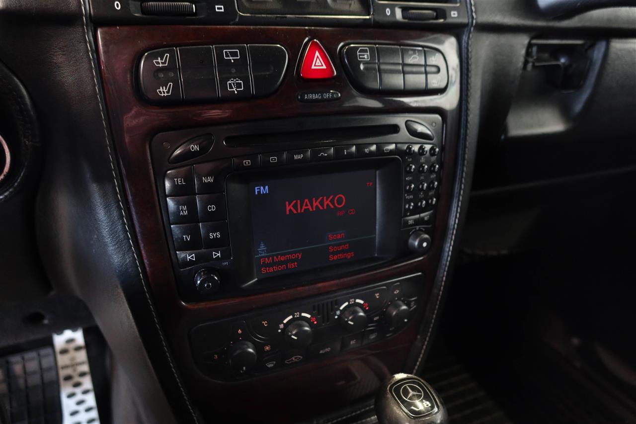 Mercedes-Benz G 2001