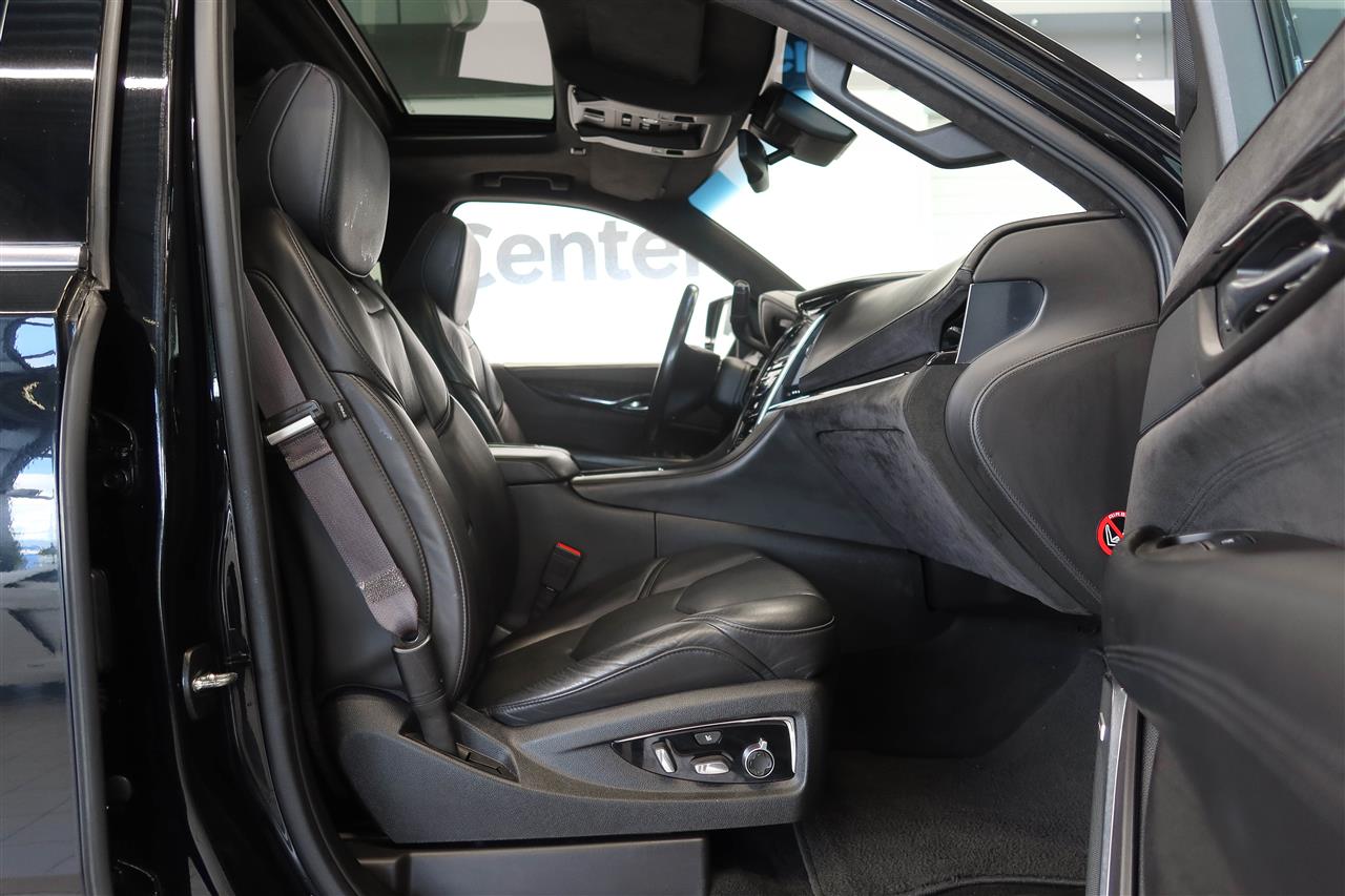 Cadillac Escalade 2016