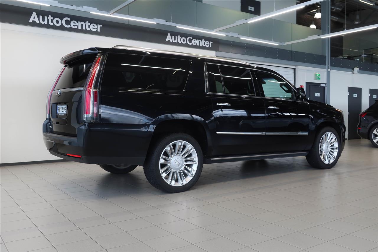 Cadillac Escalade 2016