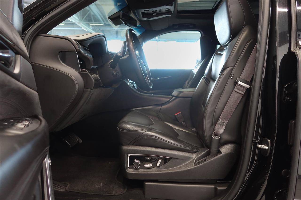 Cadillac Escalade 2016