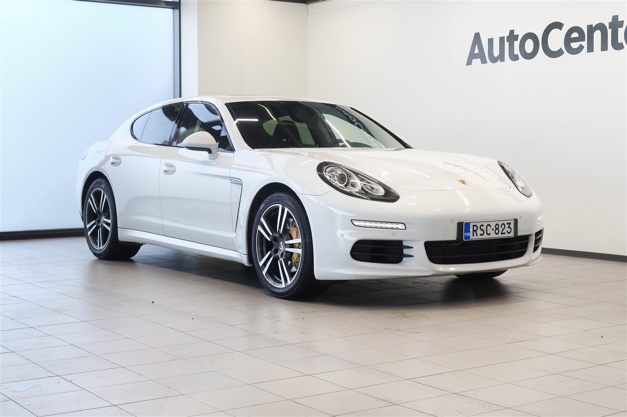 Porsche Panamera 2014
