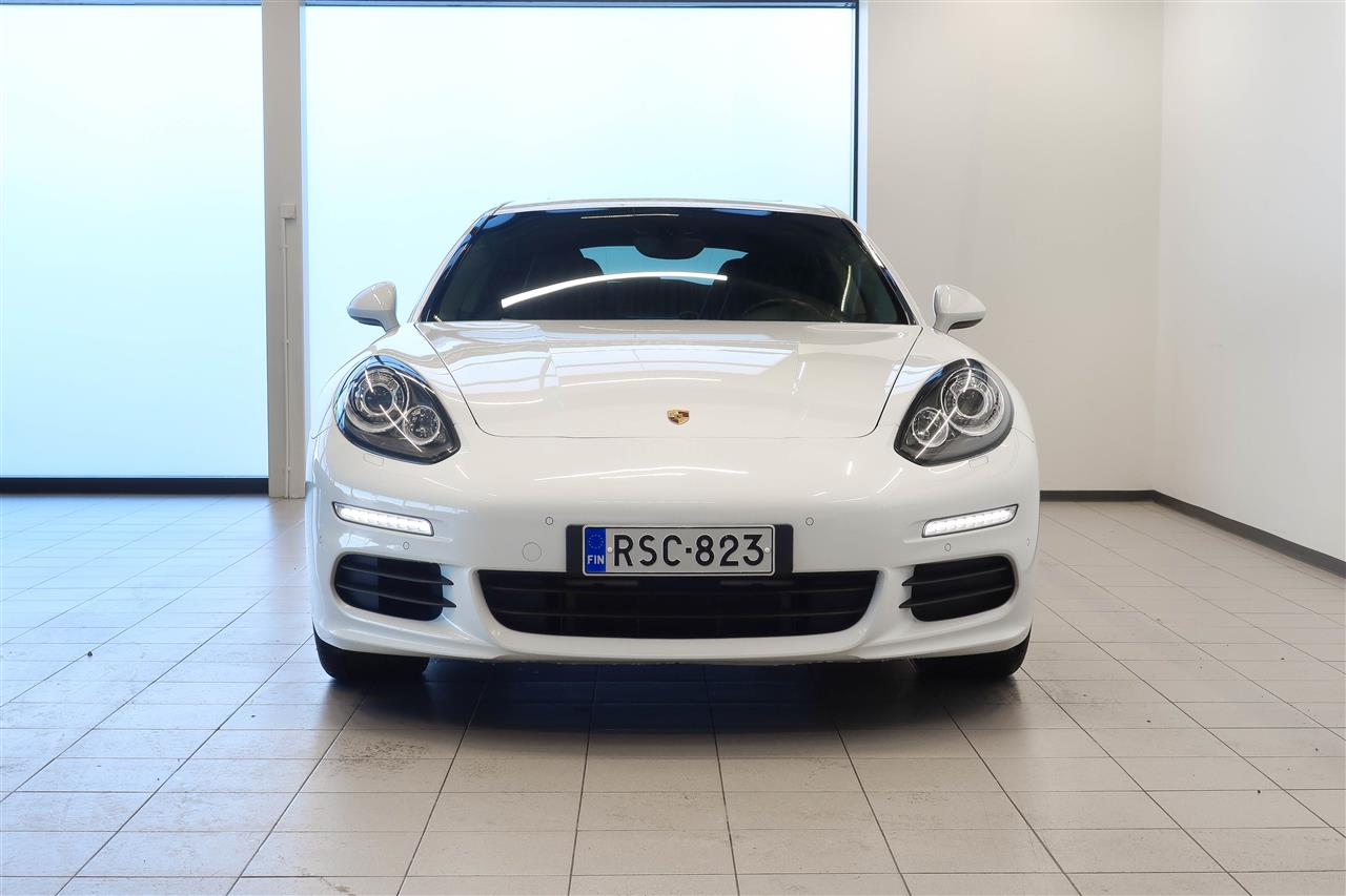 Porsche Panamera 2014