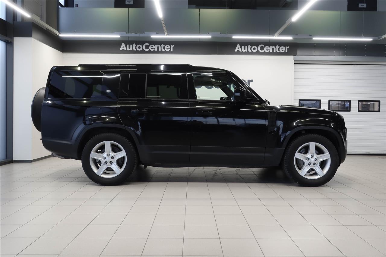 Land Rover Defender 2024