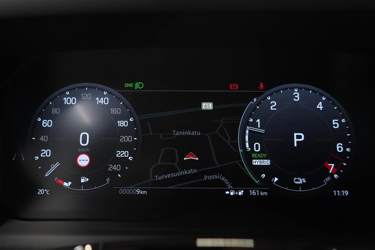 Land Rover Defender 2026