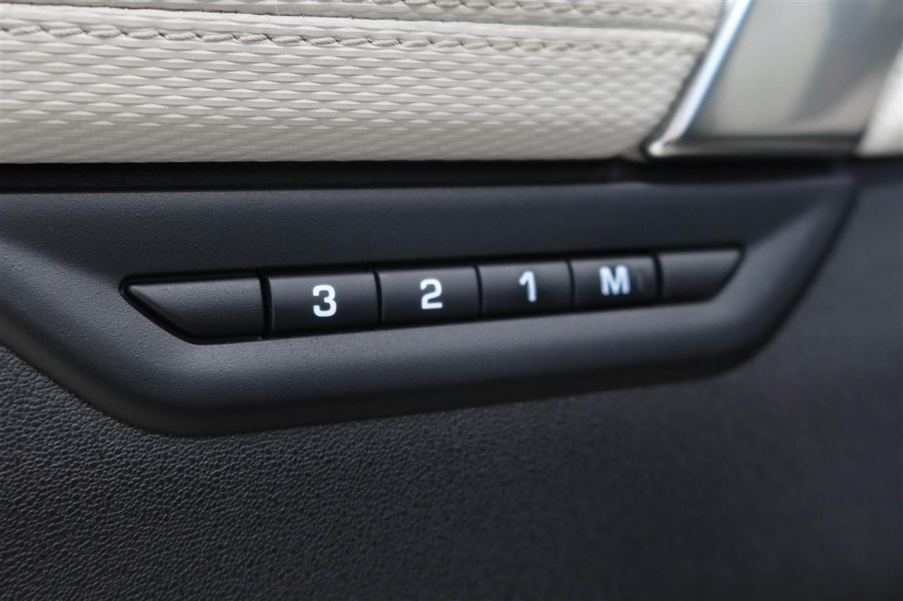 Land Rover Discovery Sport 2023