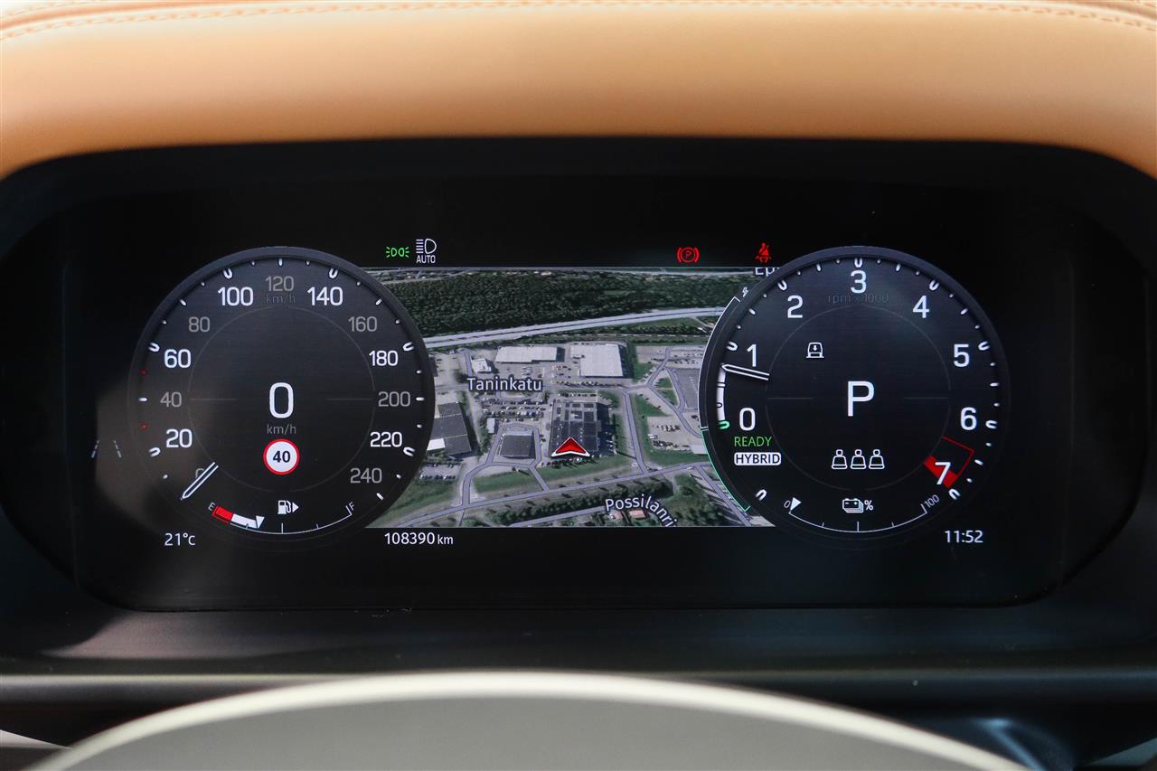 Land Rover Defender 2023