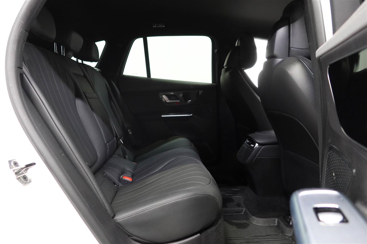 Mercedes-Benz EQE 2024