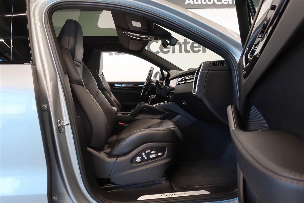 Porsche Cayenne 2020