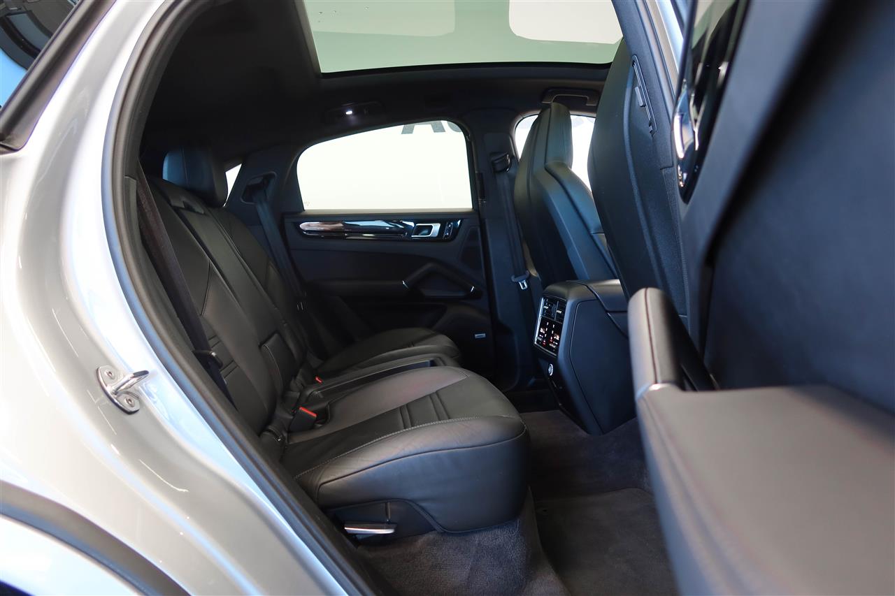 Porsche Cayenne 2020