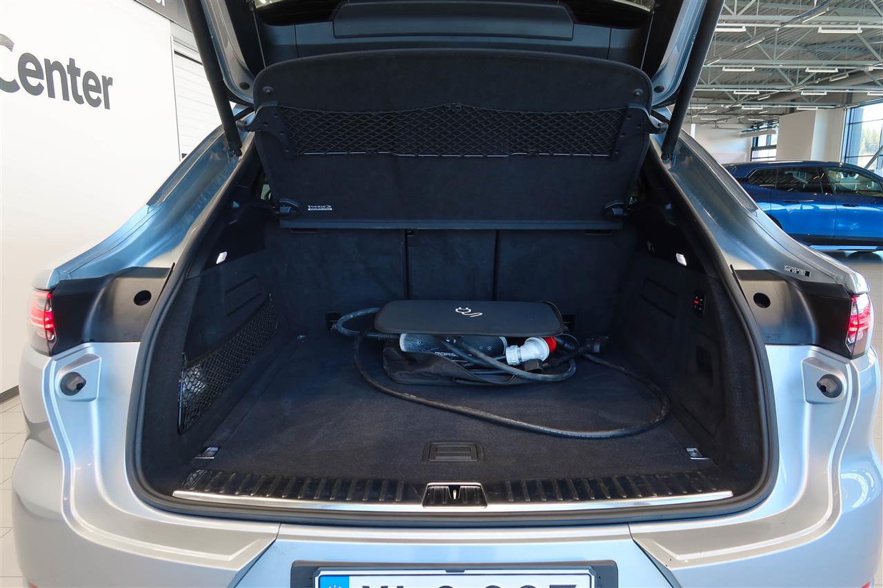 Porsche Cayenne 2020