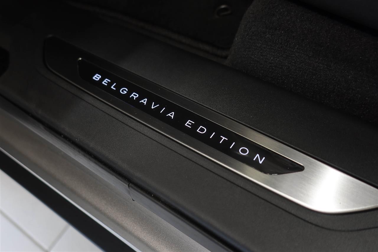 Land Rover Range Rover Velar 2026