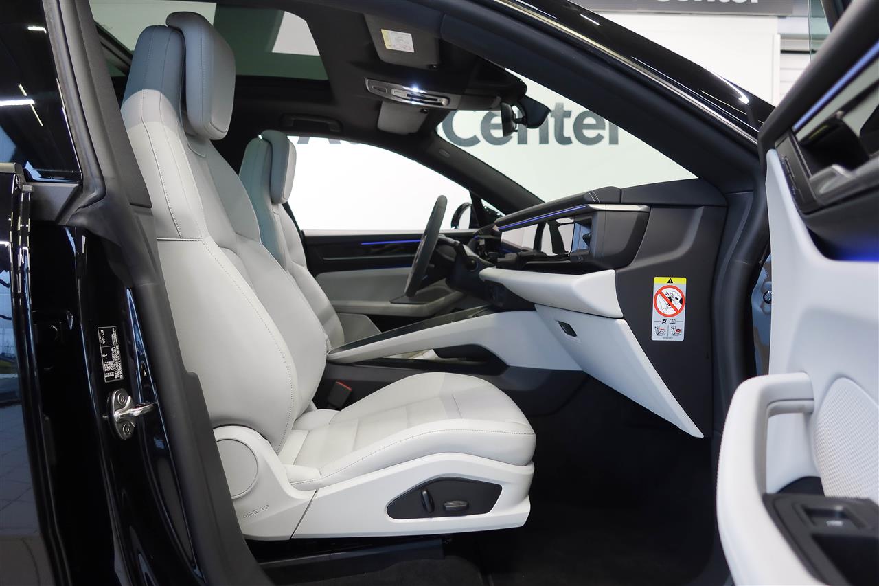 Porsche Macan 2025