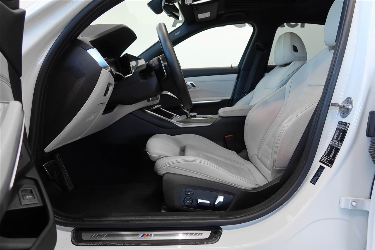 BMW 330 2019