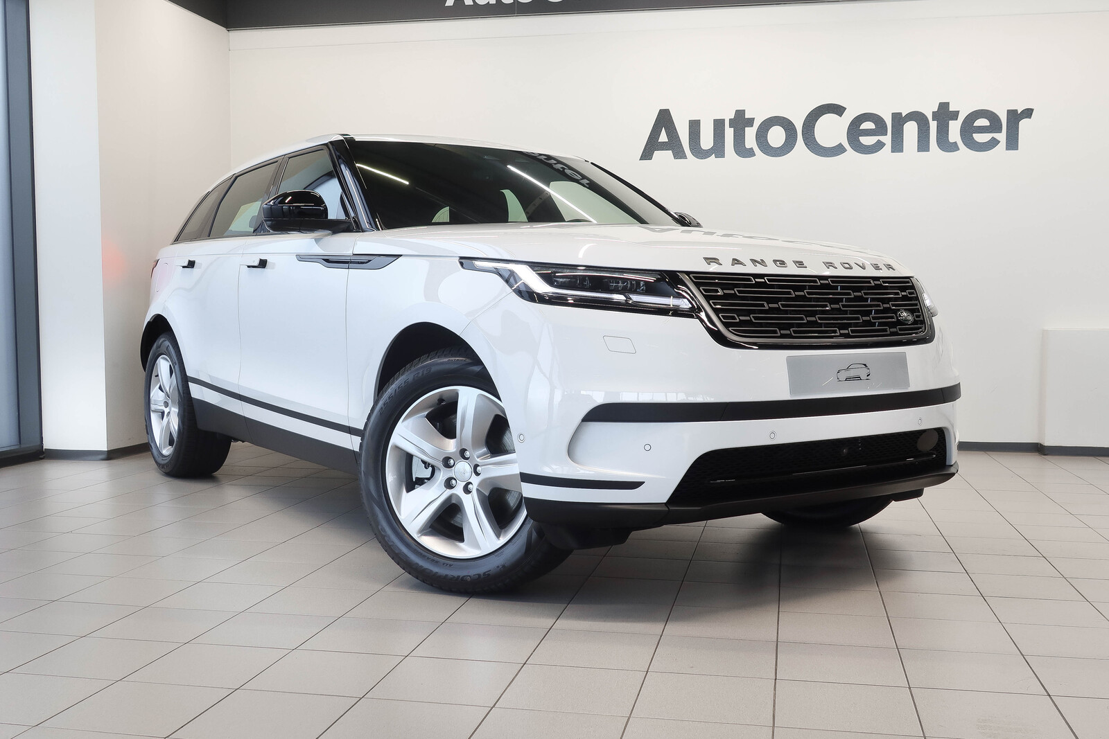 Land Rover Range Rover Velar 2026