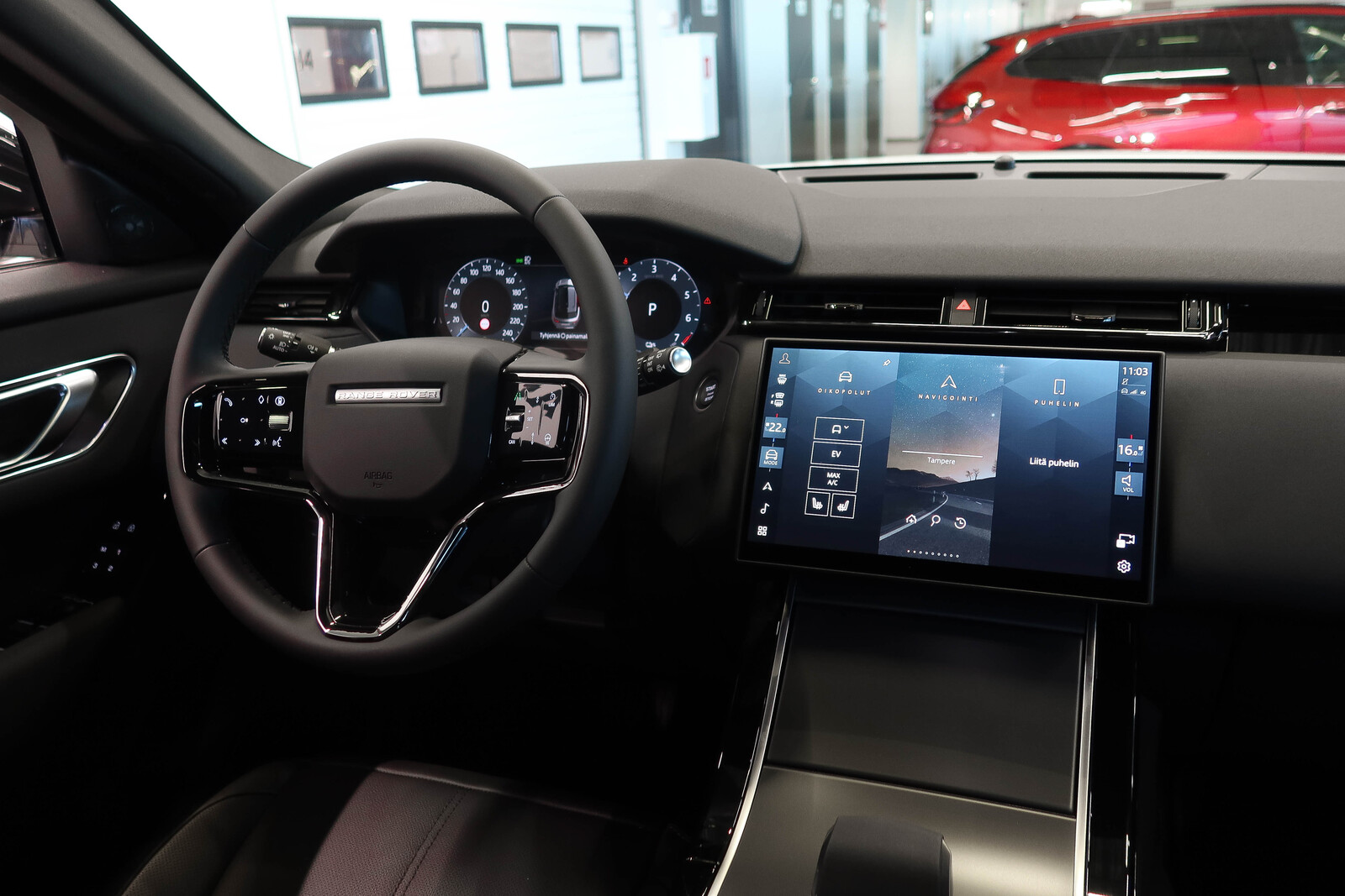 Land Rover Range Rover Velar 2026