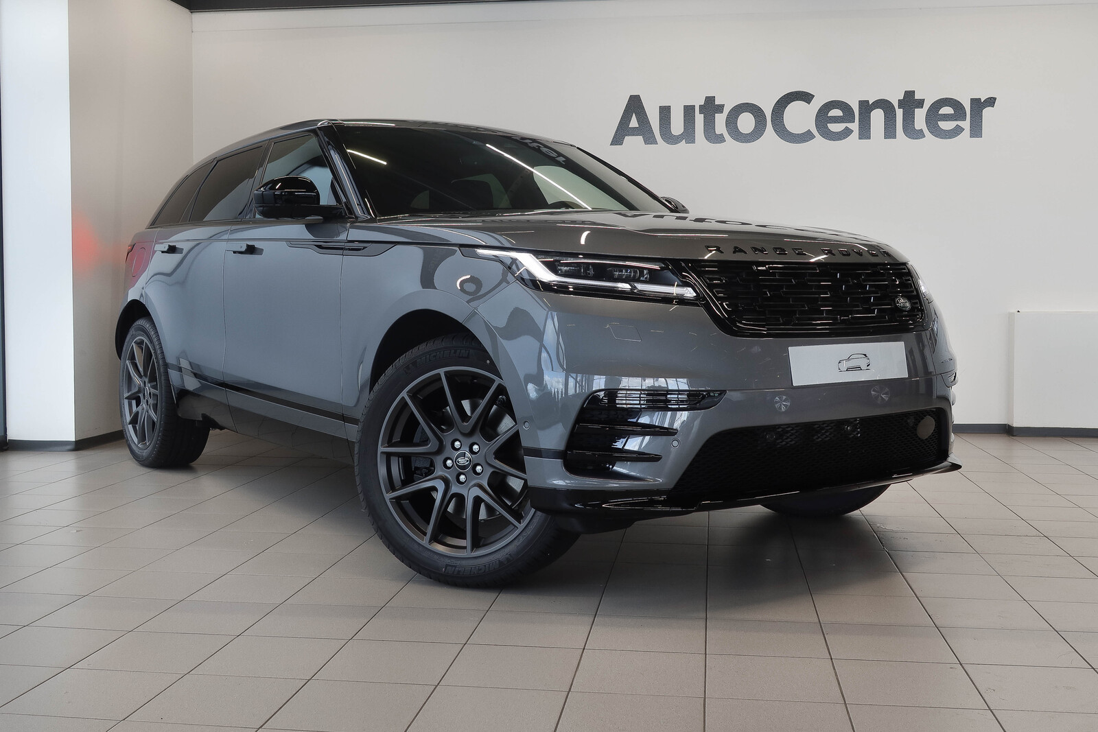 Land Rover Range Rover Velar 2026