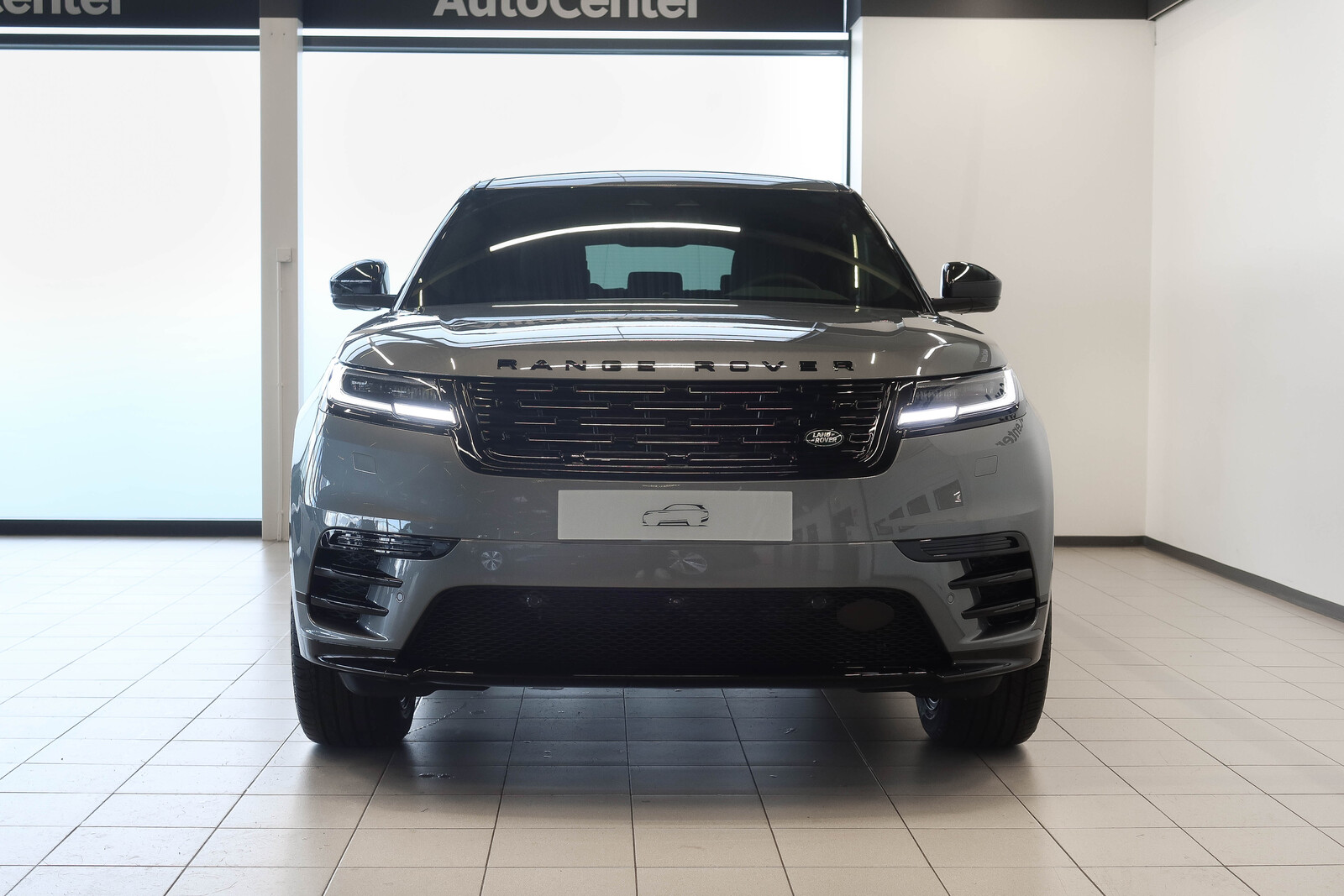 Land Rover Range Rover Velar 2026
