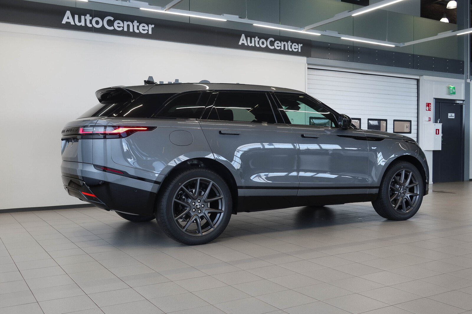 Land Rover Range Rover Velar 2026