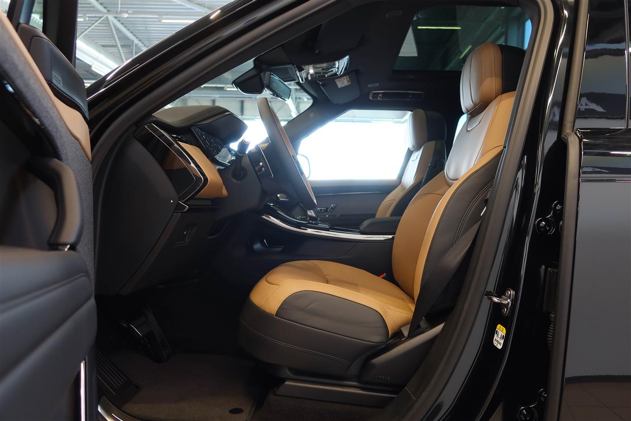 Land Rover Range Rover Sport 2025