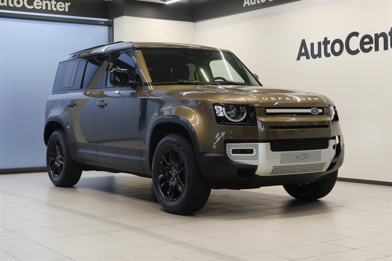 Land Rover Defender 2025