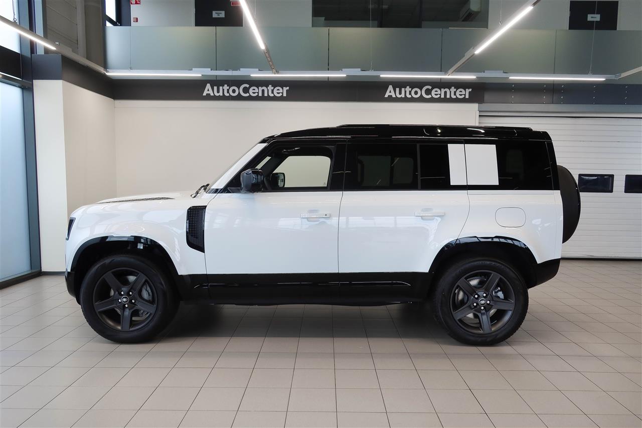 Land Rover Defender 2025
