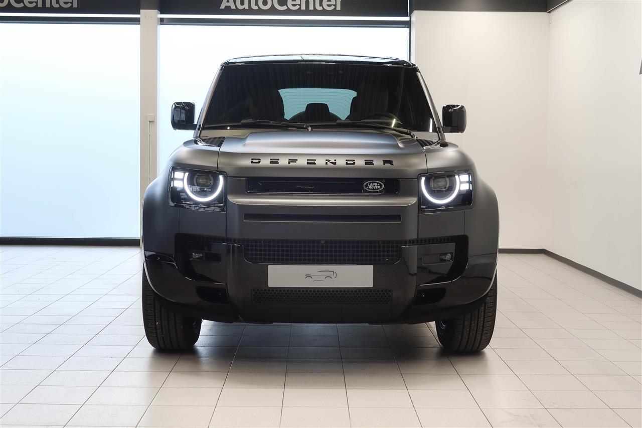 Land Rover Defender 2026