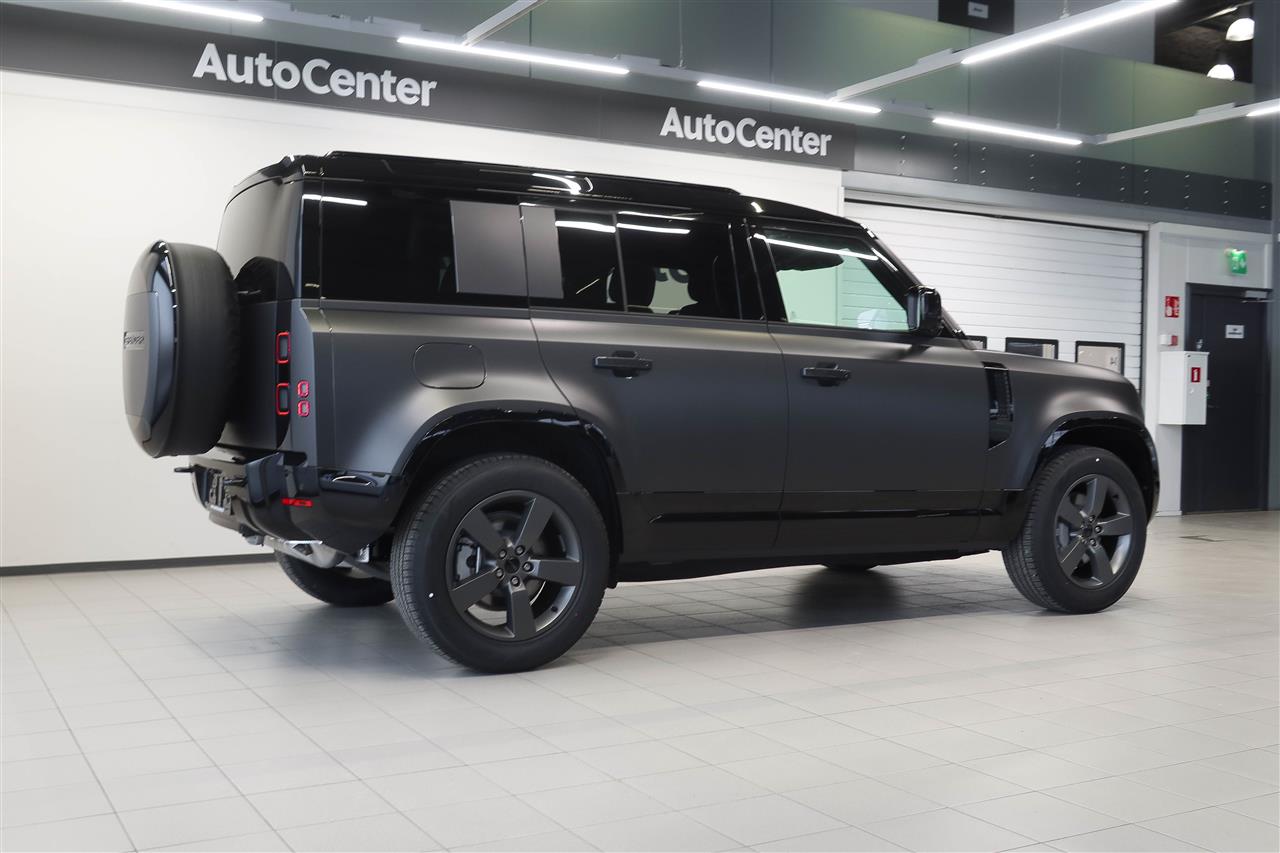 Land Rover Defender 2026