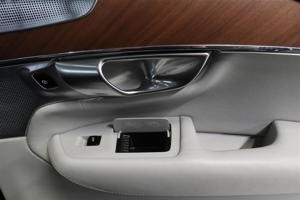 Volvo XC90 2018