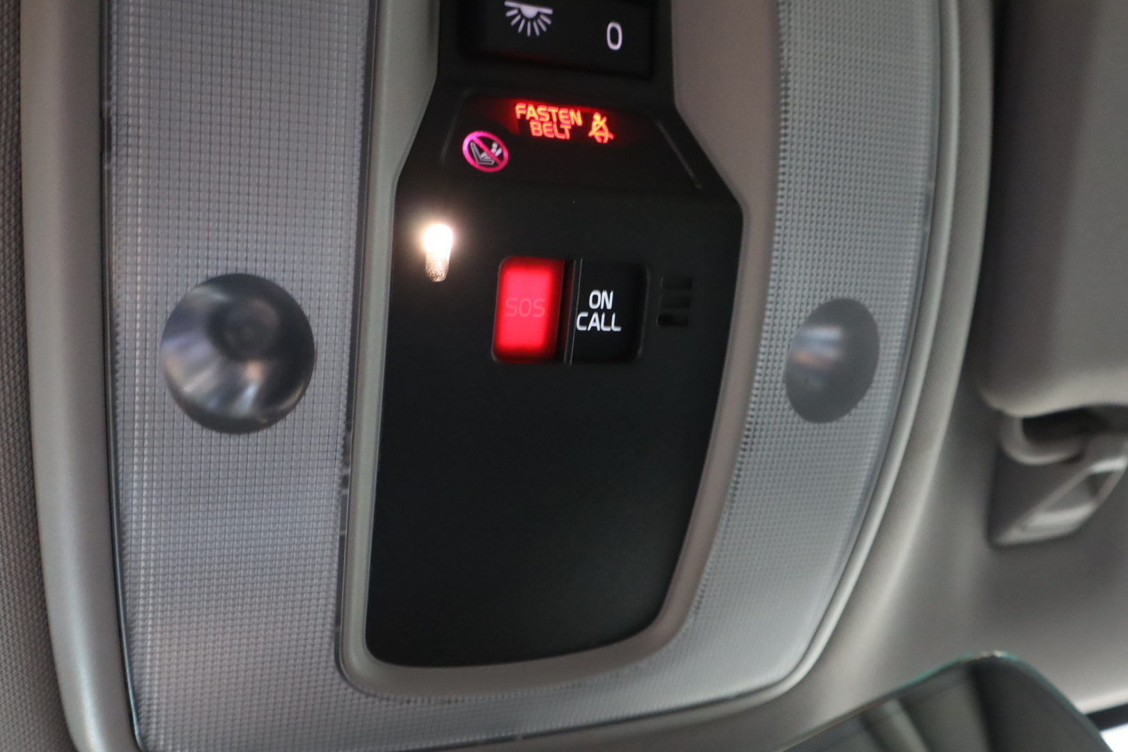 VOLVO V60 Cross Country 2016