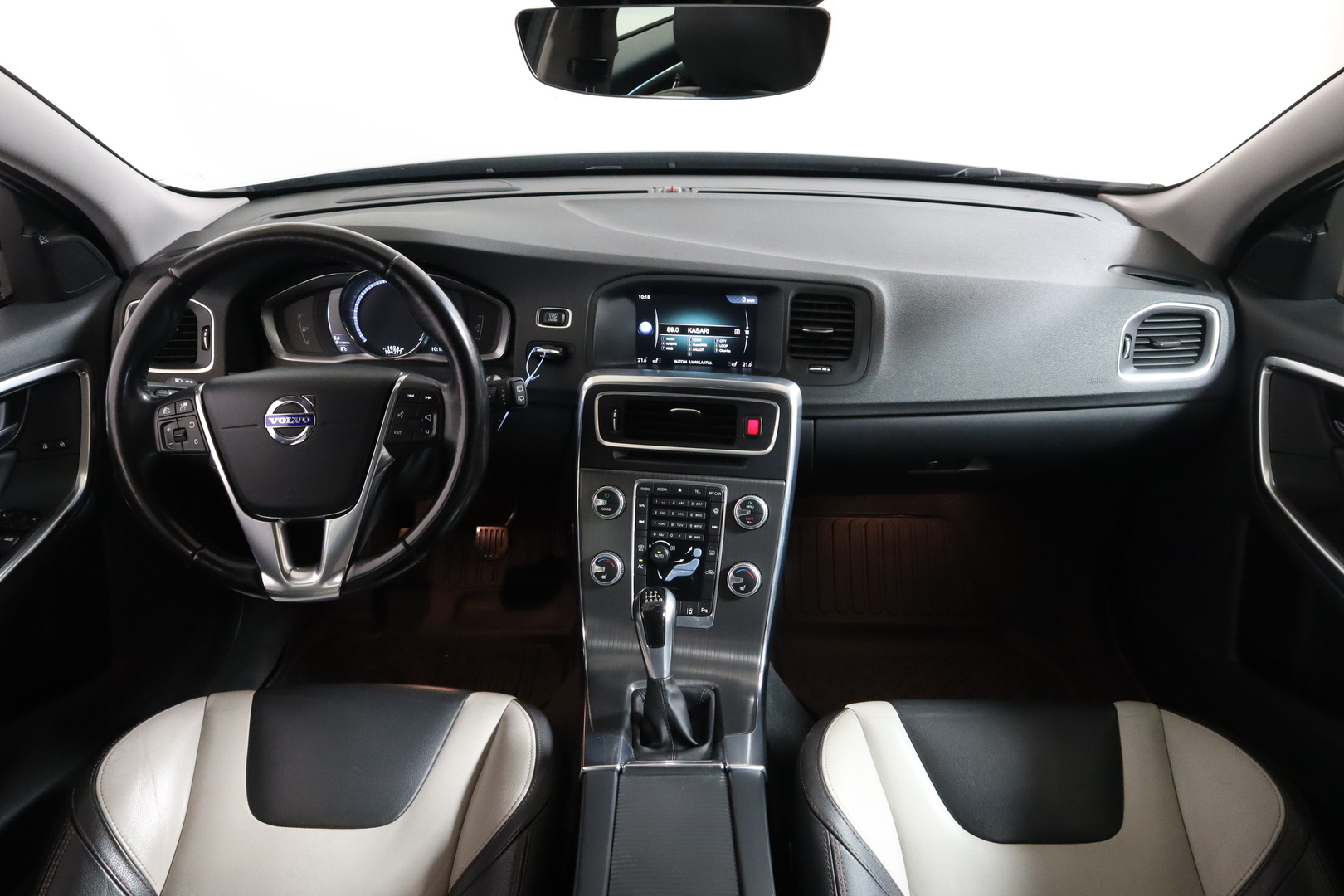 VOLVO V60 Cross Country 2016