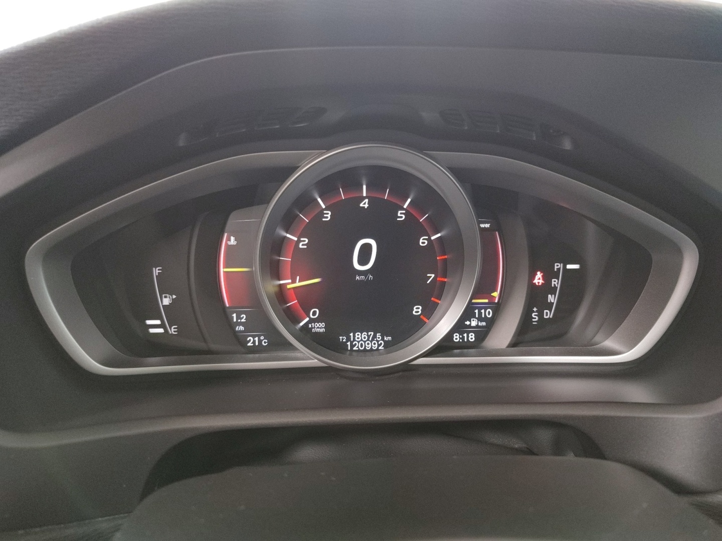 VOLVO V40 2019