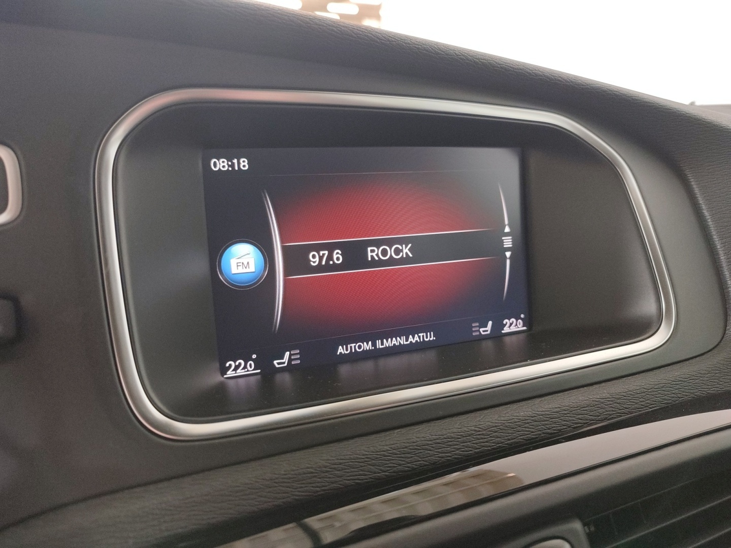VOLVO V40 2019