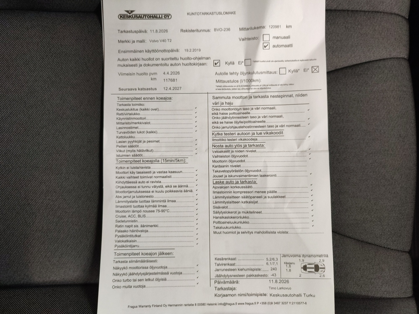 VOLVO V40 2019