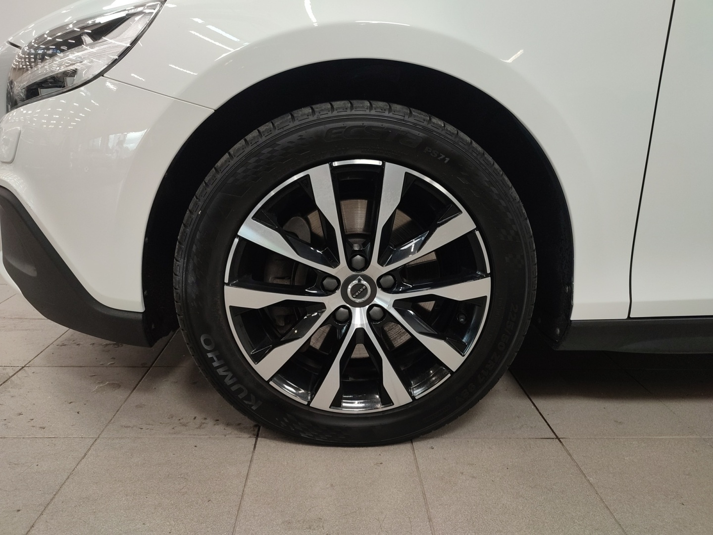 VOLVO V40 Cross Country 2019