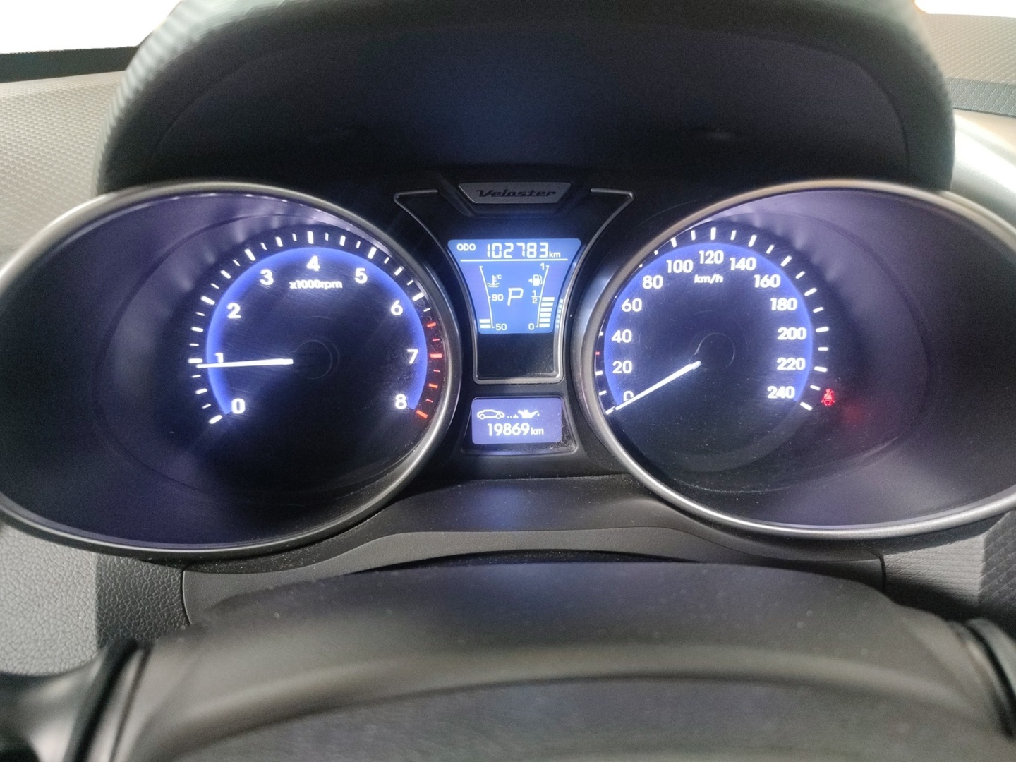 HYUNDAI Veloster 2012