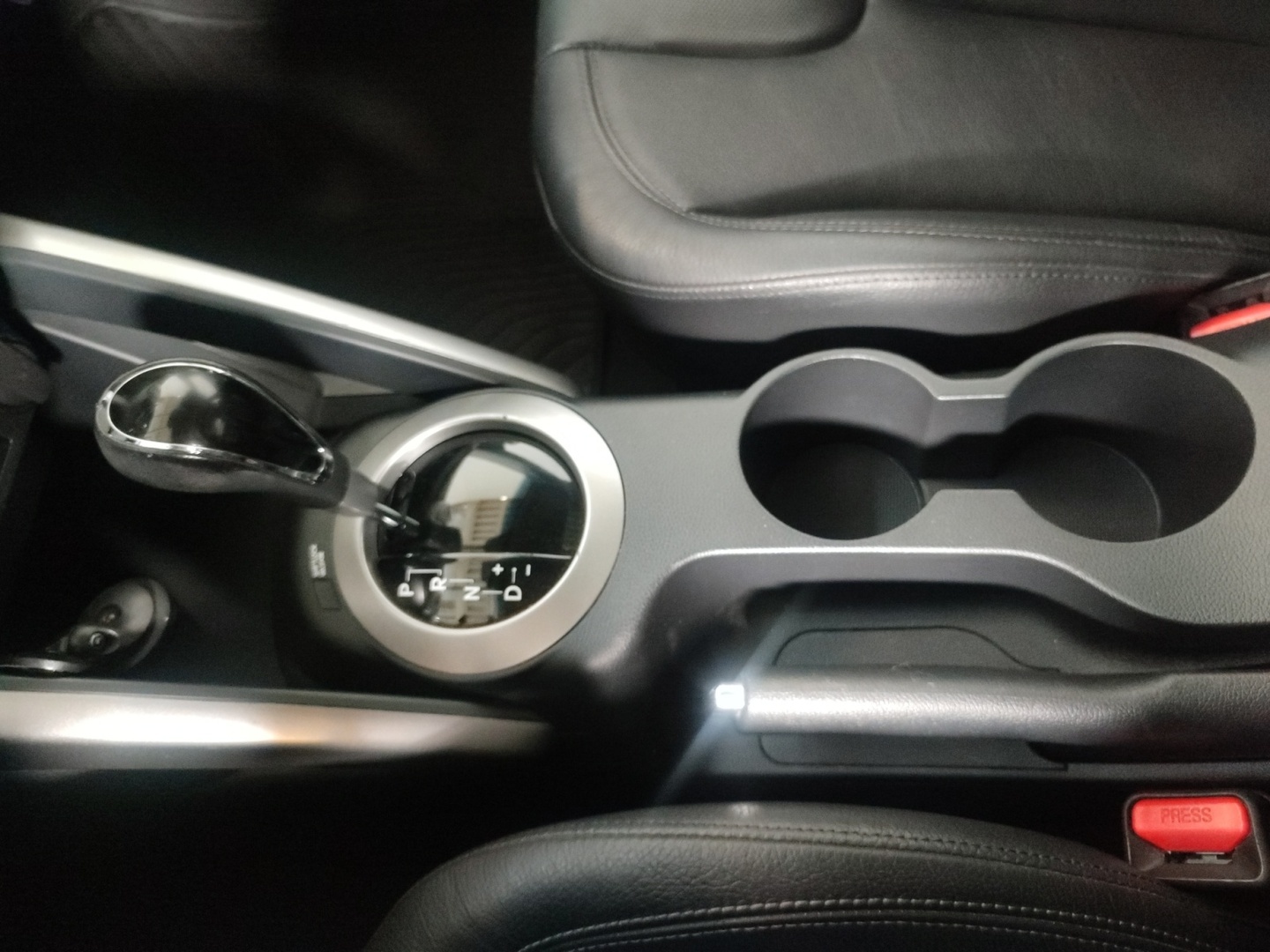 HYUNDAI Veloster 2012