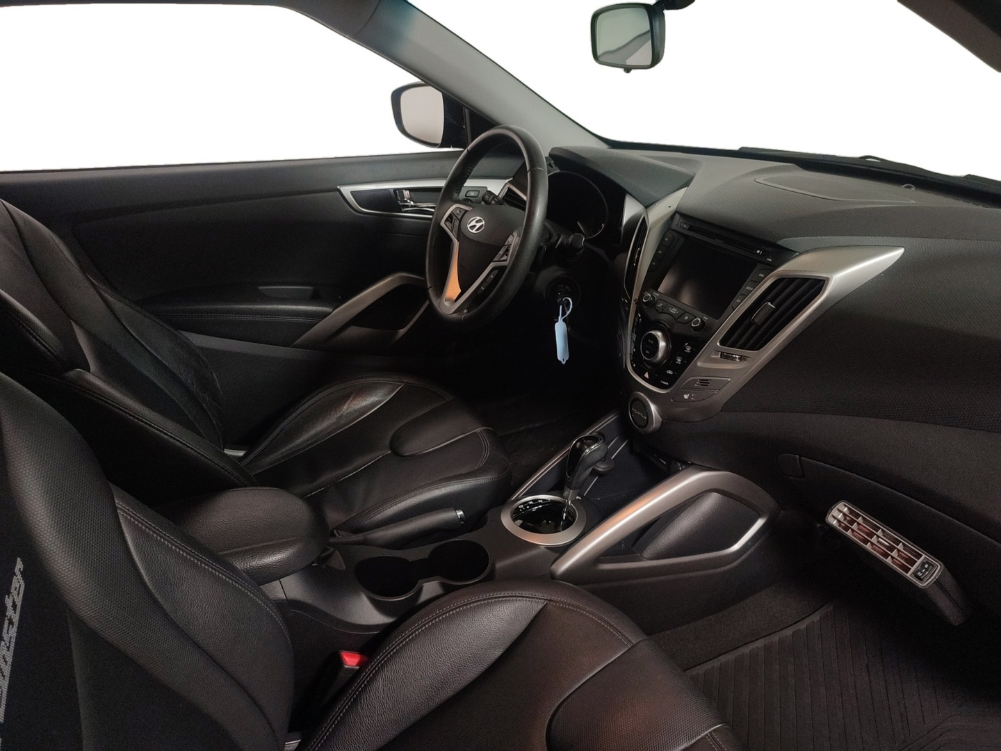 HYUNDAI Veloster 2012